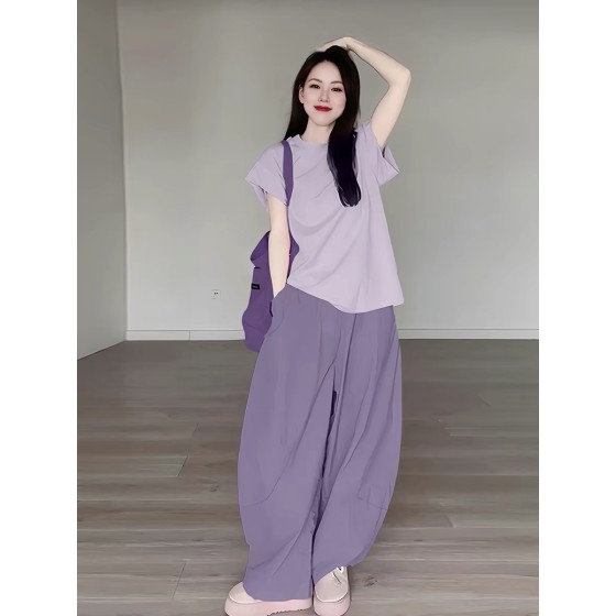 A two-piece set that makes you look younger and gives off a Korean drama heroine vibe – a super popular summer new style for women in 2026.